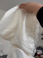 nieuw ivoor kleur selham / cape, Ophalen of Verzenden, Zo goed als nieuw, Overige kleuren, Accessoires