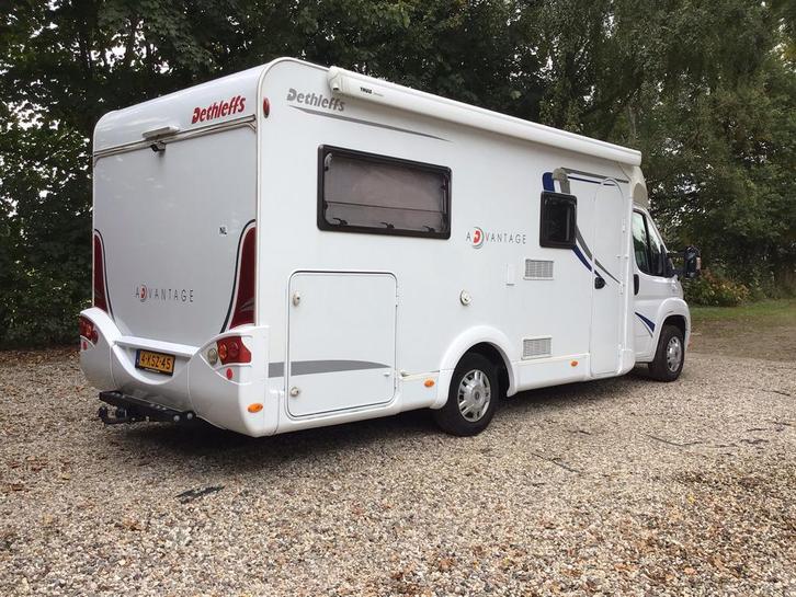 Goed onderhouden Dethleffs Advantage (T6611) - Enkele bedden, Caravans en Kamperen, Campers, Particulier, tot en met 2, Half-integraal