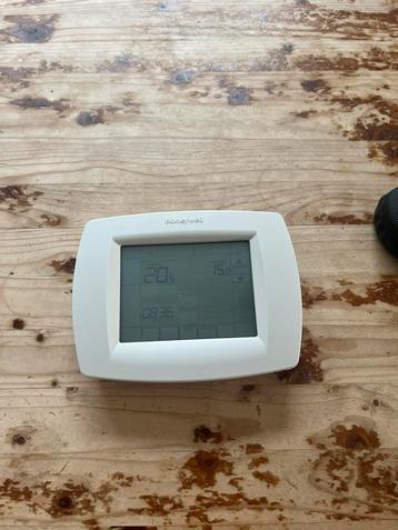 Honeywel thermostaat beschikbaar voor biedingen