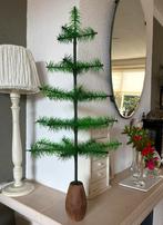 Feathertree in 5 lagen met houten bol voetje hoogte 64 cm., Ophalen of Verzenden