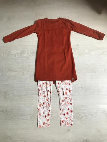 jurk met legging 122/128 beschikbaar voor biedingen