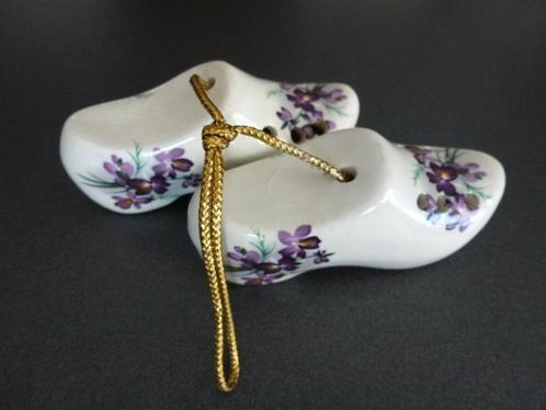 Vintage Engelse Pomander by Salllie Robinson, schoentjes, Antiek en Kunst, Antiek | Porselein, Ophalen of Verzenden