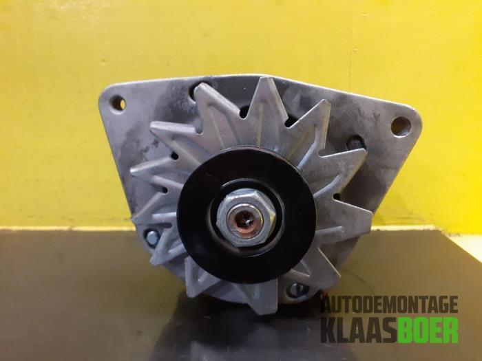 Dynamo van een Peugeot 205, Auto-onderdelen, Motor en Toebehoren, Gebruikt, 6 maanden garantie, 12 maanden garantie, Ophalen of Verzenden