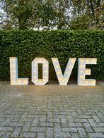 XL Lichtletters LOVE te huur, Hobby en Vrije tijd, Feestartikelen | Verhuur, Ophalen