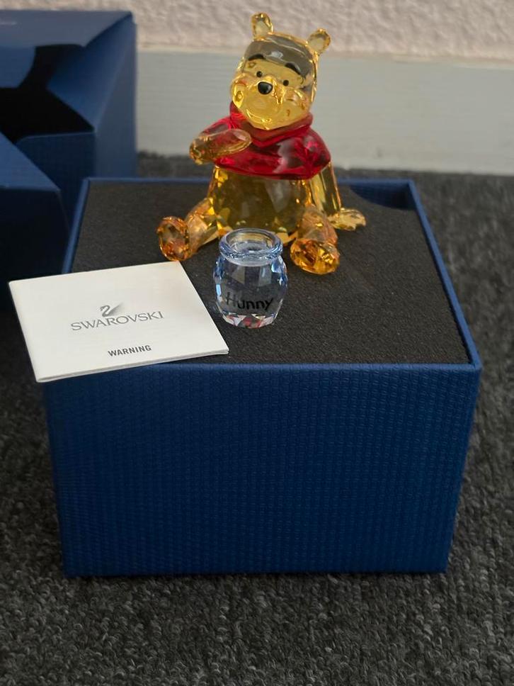 Swarovski Winnie de Poeh Beeldje met Doos & Certificaat, Verzamelen, Swarovski, Zo goed als nieuw, Ophalen