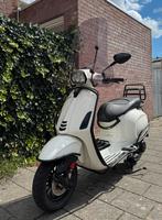 Vespa Sprint 1e eigenaar *nieuwstaat*, Fietsen en Brommers, Scooters | Vespa, Ophalen, Zo goed als nieuw