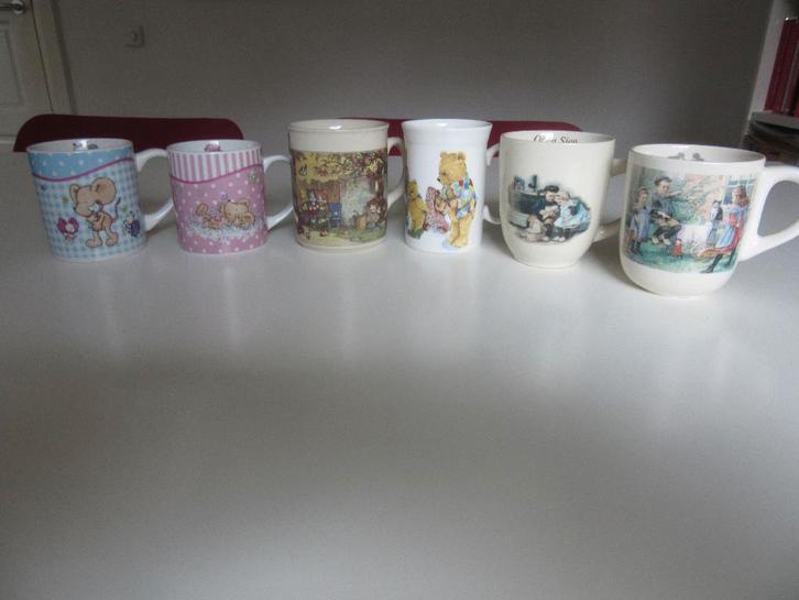 Kindermokken- Bears, Ot en Sien, Lillibi,.....nieuwstaat, Huis en Inrichting, Keuken | Servies, Zo goed als nieuw, Kop(pen) en/of Schotel(s)