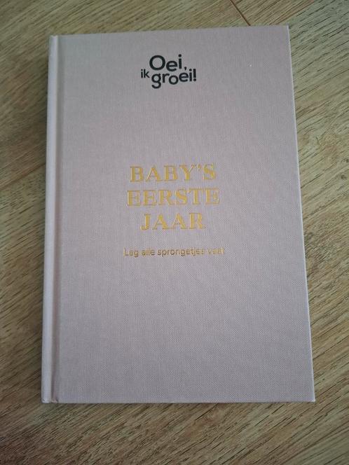 Xaviera Plooij - Baby's eerste jaar, Boeken, Wetenschap, Nieuw, Ophalen of Verzenden