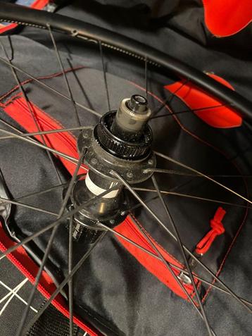 dt-swiss r470 wielset beschikbaar voor biedingen
