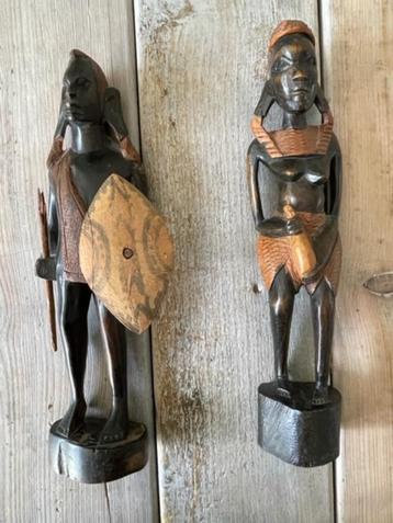 2 prachtige houten vintage beelden uit afrika. Man en vrouw. beschikbaar voor biedingen