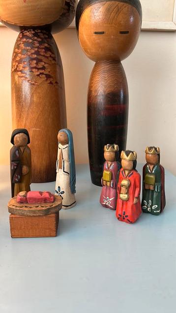 Antroposofische houten kerstgroep Koningen Jozef Maria Jezus beschikbaar voor biedingen