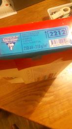 GEKLEURD papier A4 ROOD en BLAUW, Diversen, Ophalen, Zo goed als nieuw