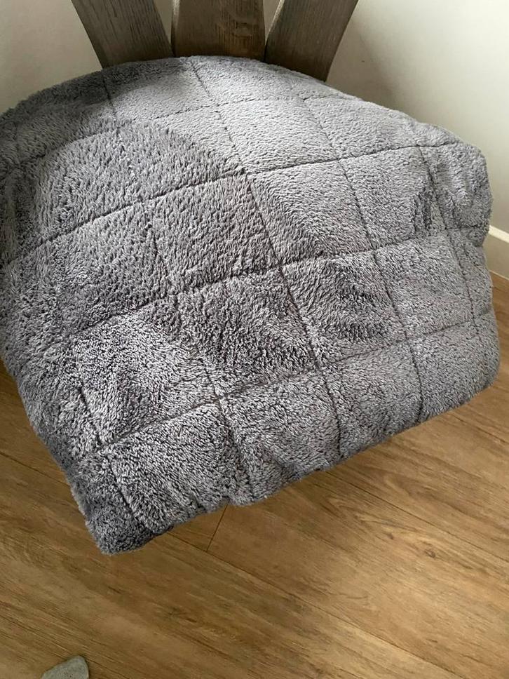 Verzwaringsdeken 10 kg - Heerlijk slapen!, Huis en Inrichting, Woonaccessoires | Kussens, Zo goed als nieuw, Grijs, Rechthoekig