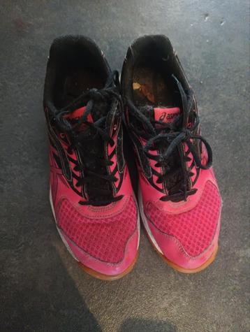 Asics sportschoen maat 38 beschikbaar voor biedingen