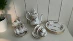 Royal Albert servies, Antiek en Kunst, Antiek | Servies compleet, Ophalen of Verzenden