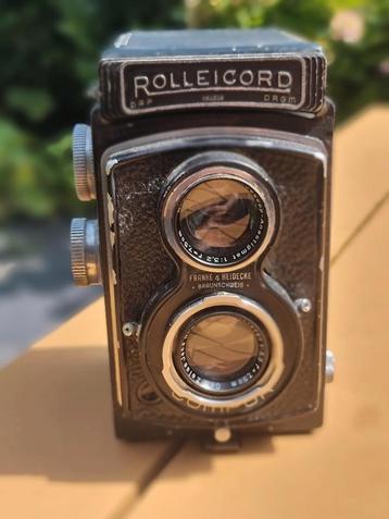 Rolleicord Middenformaat Camera (Gebruikt als decoratie) beschikbaar voor biedingen