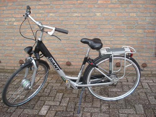 Damesfiets  Giant Twist  8 Versnellingen  Framemaat 47 cm, Fietsen en Brommers, Fietsen | Dames | Damesfietsen, Zo goed als nieuw