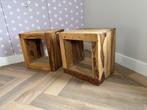 Wolf Möbel Bijzettafel / Nachtkastje - Massief Hout, Minder dan 55 cm, Gebruikt, Vierkant, Hout