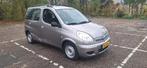 Toyota Yaris Verso 1.5 16V Vvti Linea SOL 2004 Grijs, Voorwielaandrijving, 4 cilinders, Yaris Verso, Origineel Nederlands