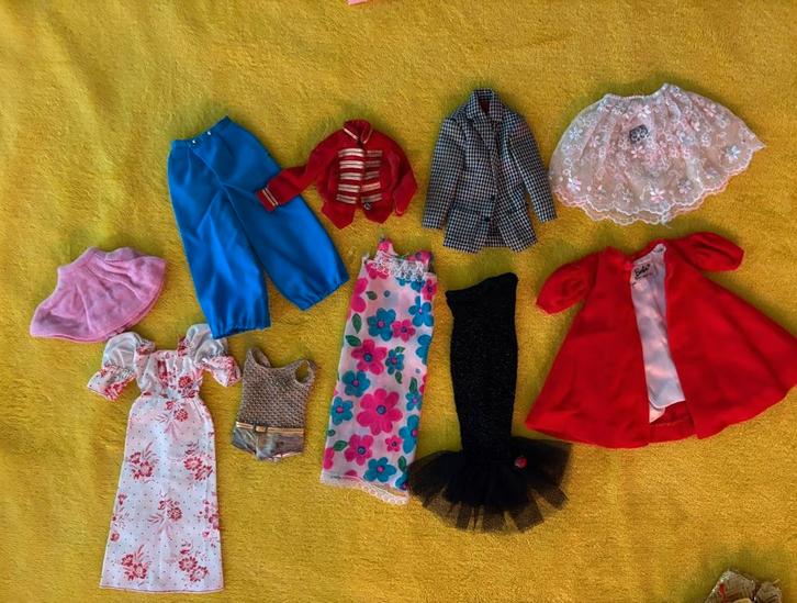 Vintage Barbie kleding #3, Verzamelen, Poppen, Gebruikt, Kleertjes, Ophalen of Verzenden