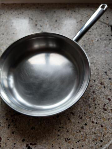 Sola koekenpan  doorsnede 24 cm roestvrij staal beschikbaar voor biedingen