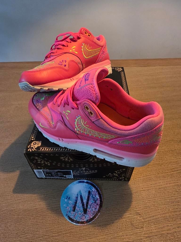 Nike Air max 1 Familia día de muertos maat 42.5, Ophalen, Zo goed als nieuw, Overige kleuren