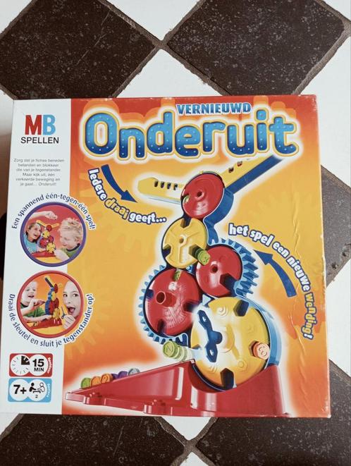 Onderuit van MB Hasbro prima staat, mist enkele fishes, Hobby en Vrije tijd, Gezelschapsspellen | Overige, Gebruikt, Een of twee spelers