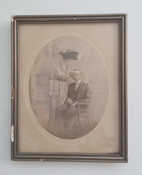 Oude lijst met foto van stel, vintage, Antiek en Kunst, Antiek | Woonaccessoires, Verzenden