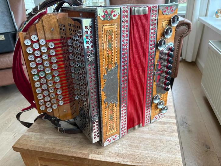 Steirische harmonika met muziekboeken, Muziek en Instrumenten, Accordeons, Gebruikt, Knopaccordeon, Overige formaten, Overige merken