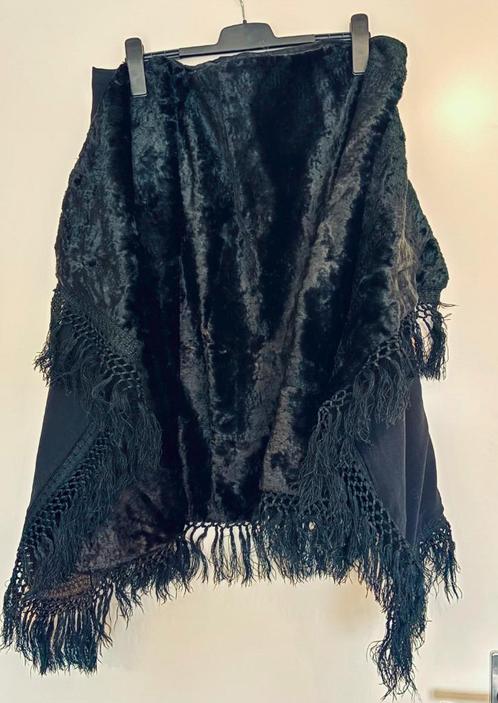 Zeeuwse omslagdoek half, Antiek en Kunst, Antiek | Kleding en Accessoires, Verzenden
