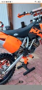 Gezocht buddy zadel ktm  exc 2003 zwart, Motoren, Onderdelen | Overige, Ophalen, Gebruikt