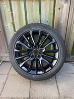 Mini clubman F54 Velgen 17” met Pirelli winterbanden., Auto-onderdelen, Banden en Velgen, 17 inch, Banden en Velgen, Gebruikt