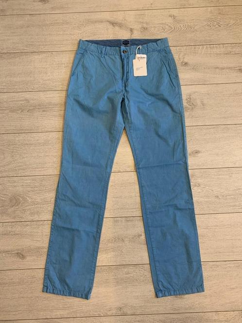 Nieuwe Chino broek van Martomod maat 33 M, Kleding | Heren, Spijkerbroeken en Jeans, Nieuw, W33 - W34 (confectie 48/50), Blauw