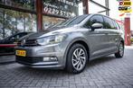 Volkswagen Touran 1.2 TSI Sound|7 persoons | Navigatie | Par, Voorwielaandrijving, Gebruikt, Zwart, 4 cilinders