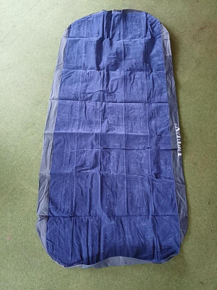 Intex luchtbed eenpersoons, Caravans en Kamperen, Luchtbedden, Gebruikt, 1-persoons, Ophalen of Verzenden