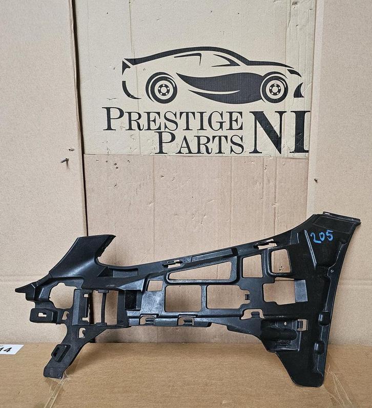 Mercedes W205 S205 Voorbumper Houder steun Mistlamp Links, Auto-onderdelen, Carrosserie en Plaatwerk, Bumper, Voor, Gebruikt, Ophalen of Verzenden