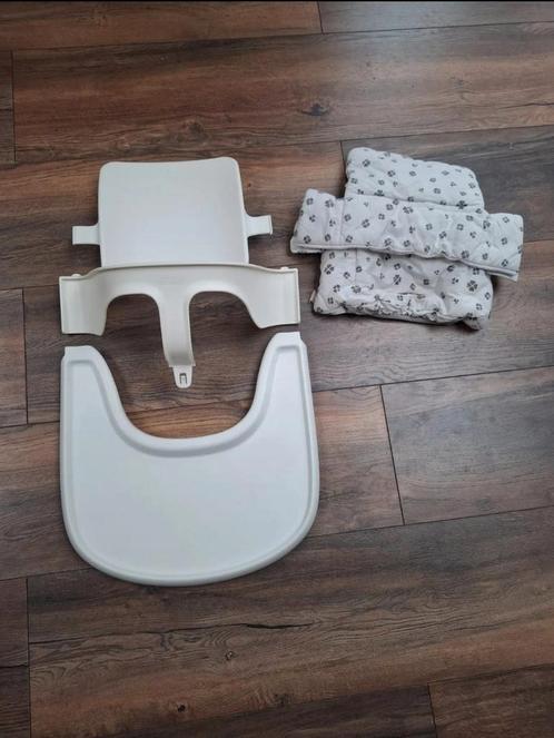 ️Stokke babyset playtray en kussen️, Kinderen en Baby's, Kinderstoelen, Zo goed als nieuw, Meegroeistoel, Stoelverkleiner, Ophalen