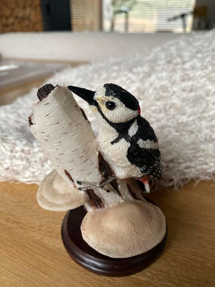 Grote Bonte Specht beeldje - Handgeschilderd, Tuin en Terras, Tuinbeelden, Zo goed als nieuw, Dierenbeeld, Kunststof, Ophalen of Verzenden