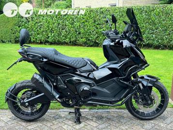 ⭐️ 2025 NIEUWE CUSTOM Honda XADV 750 TK BLACK EDITION BTW ! beschikbaar voor biedingen