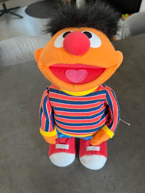 Kietel me Ernie / Tickle me Ernie, Kinderen en Baby's, Speelgoed | Knuffels en Pluche, Gebruikt, Overige typen, Ophalen of Verzenden