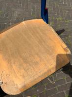 Klassieke schoolstoeltjes in blauw, Ophalen, Twee, Blauw, Metaal