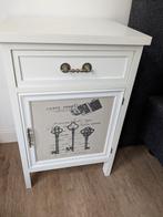 Nachtkastje, Huis en Inrichting, Slaapkamer | Nachtkastjes, Ophalen, Gebruikt, Minder dan 45 cm
