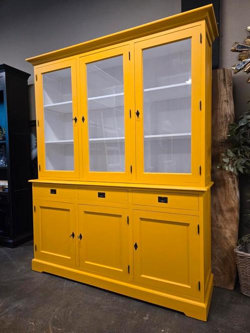 Vrolijk zonnebloemgele vitrinekast | buffetkast | boekenkast, Huis en Inrichting, Kasten | Buffetkasten, Gebruikt, 200 cm of meer