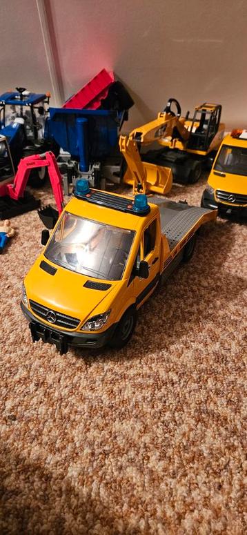 Bruder Mercedes Autoambulance met Licht & Geluid beschikbaar voor biedingen