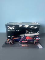 Max Verstappen auto 1:18 2016 Russian GP, Ophalen of Verzenden, Zo goed als nieuw, Auto, MiniChamps