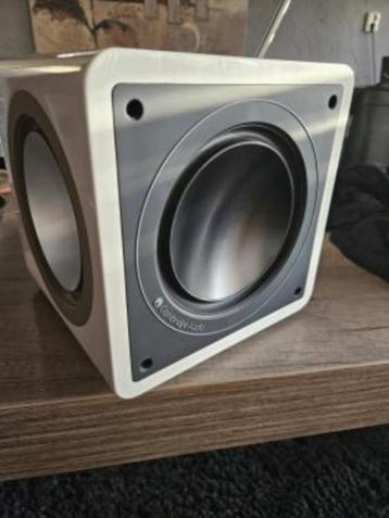 Mooie kleine, krachtige Cambridge Audio Minx X200 subwoofer. beschikbaar voor biedingen