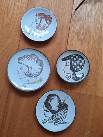 Midcentury Wandbordjes jaren 50/60 - Set van 4 beschikbaar voor biedingen