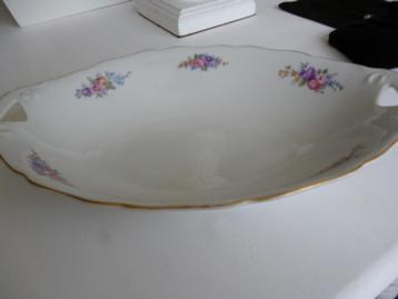 Brocante schaal met bloementjes beschikbaar voor biedingen