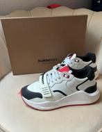 Burberry Sneakers Maat 38, Kleding | Dames, Schoenen, Wit, Ophalen of Verzenden, Sneakers of Gympen, Gedragen