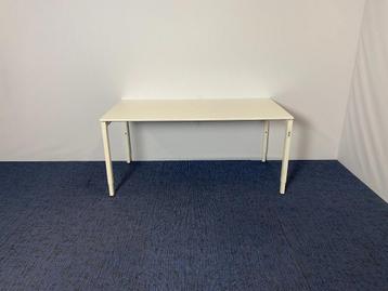 7 x Bureau Drentea, wit blad, wit onderstel, 160 x 80 cm.